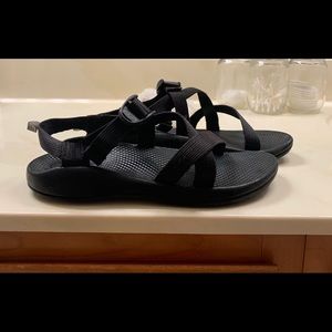 women’s Z1 Chacos size 9